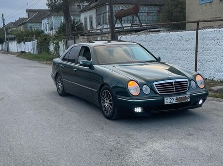 Mercedes E 240 2000