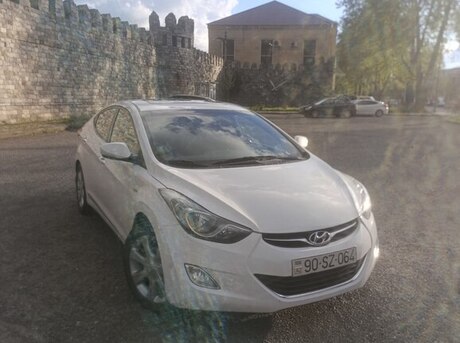 Hyundai Elantra 2013