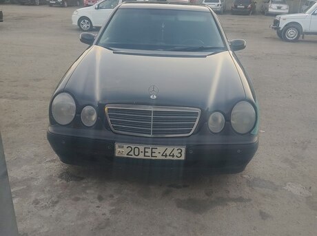 Mercedes E 220 d 2000
