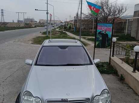Mercedes C 250