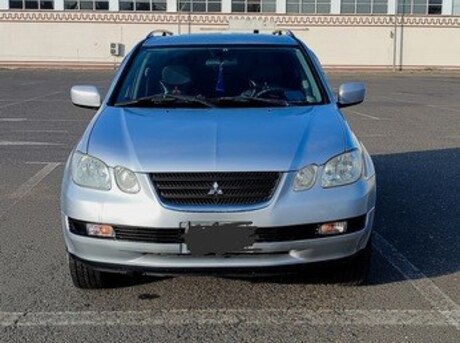 Mitsubishi Airtrek 2001