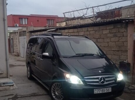 Mercedes Viano 2012