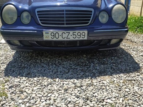 Mercedes E 240 2000