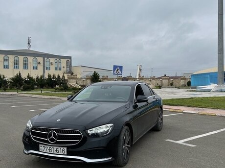 Mercedes E 300 e 2022