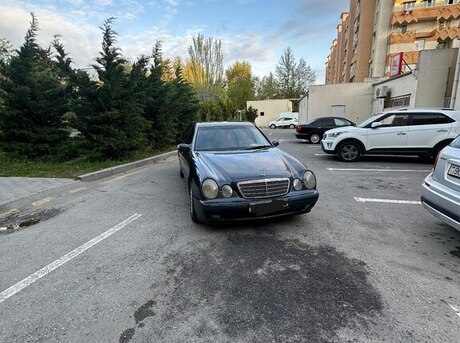 Mercedes E 220 d 2000