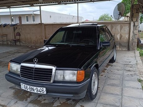 Mercedes 190 1990
