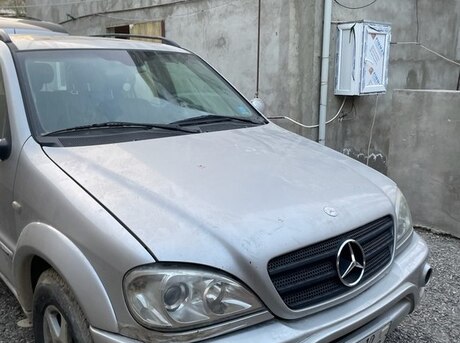 Mercedes ML 320 4MATIC 2001