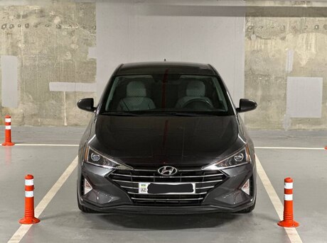 Hyundai Elantra 2020