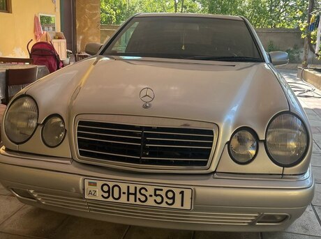 Mercedes E 240 1999