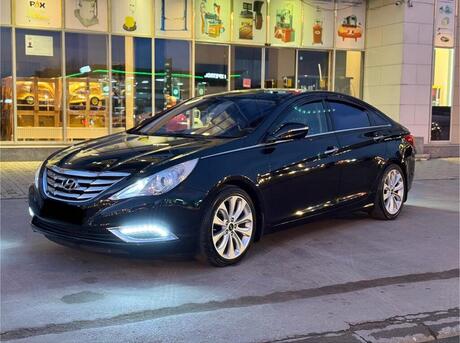 Hyundai Sonata 2011