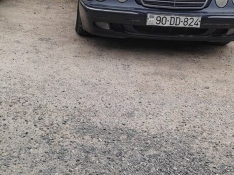 Mercedes E 220 d 2001