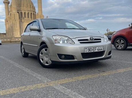 Toyota Corolla 2004
