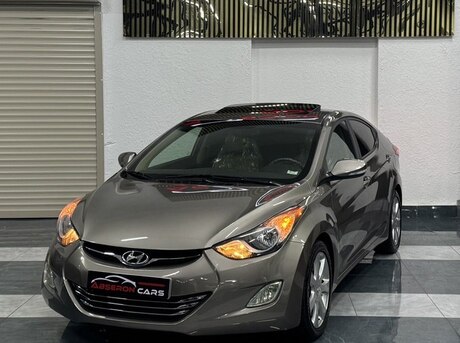 Hyundai Elantra 2012