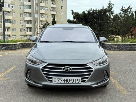 Hyundai Elantra 2018
