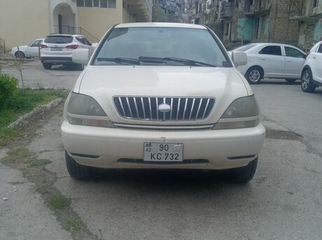 Toyota Harrier 1999