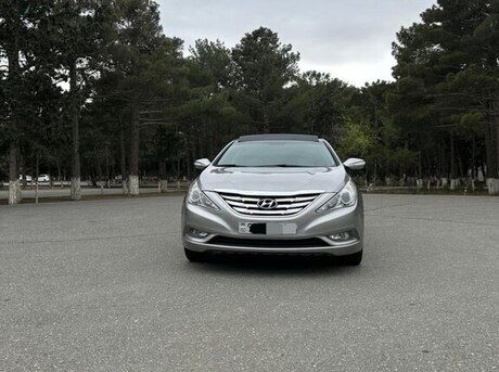 Hyundai Sonata 2010