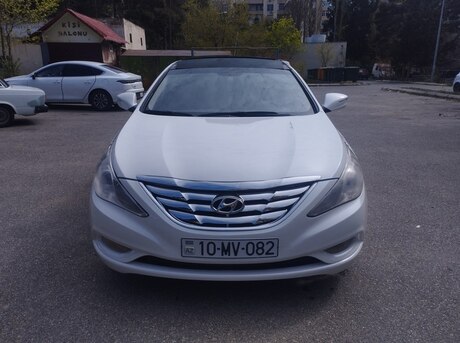 Hyundai Sonata 2011