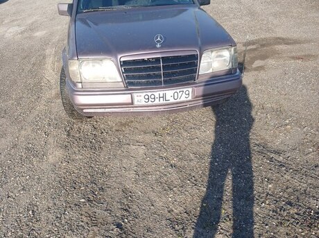 Mercedes E 280
