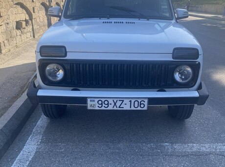 LADA (VAZ) Niva 2015