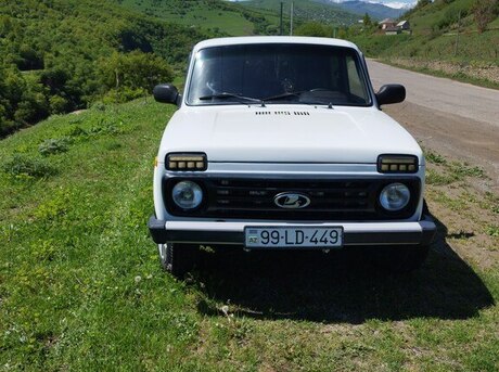LADA (VAZ) Niva 2008