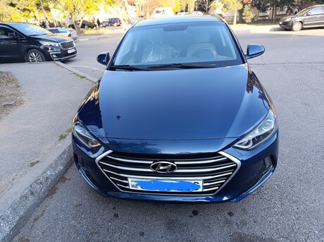 Hyundai Elantra 2018