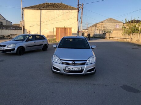 Opel Astra 2007