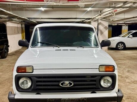 LADA (VAZ) Niva 2013