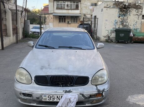 Daewoo Leganza 1999