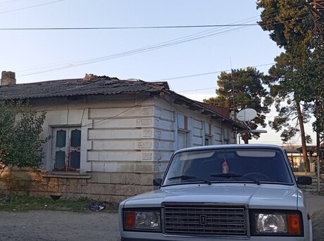 LADA (VAZ) 2107 2000
