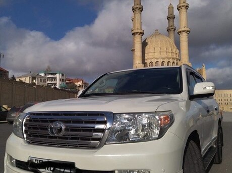 Toyota Land Cruiser 2011
