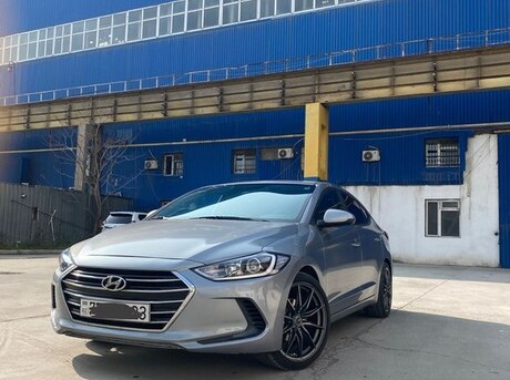 Hyundai Elantra 2016