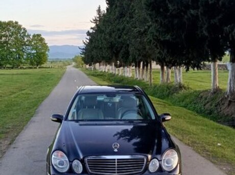 Mercedes E 280