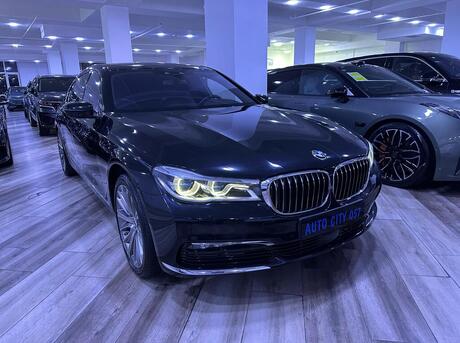 BMW 740