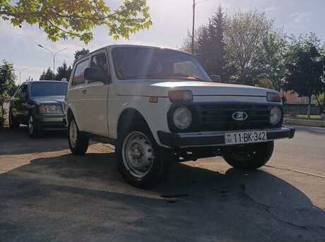 LADA (VAZ) Niva 2001