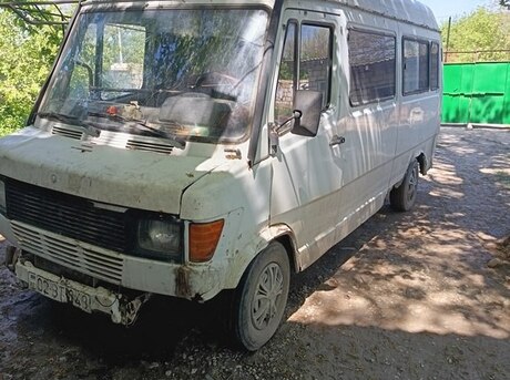 Mercedes 609 D 1993
