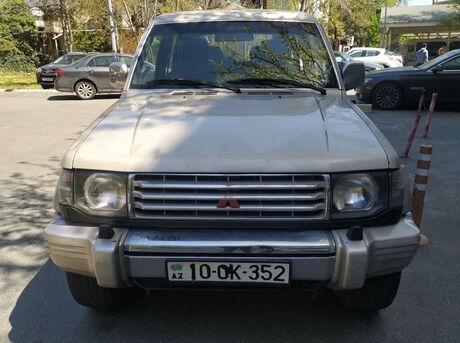 Mitsubishi Pajero 1991