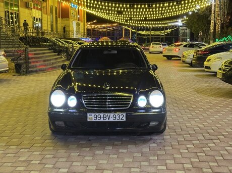 Mercedes E 220 d 2000