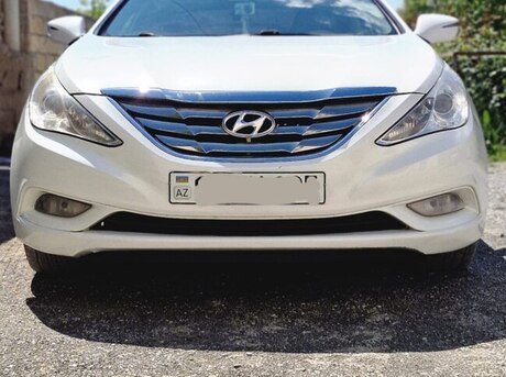 Hyundai Sonata 2011