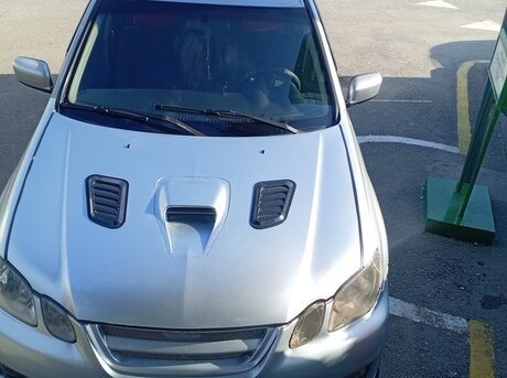 Mitsubishi Airtrek 2003