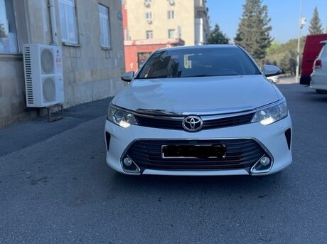 Toyota Camry 2015