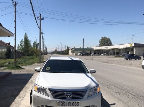 Toyota Camry 2014