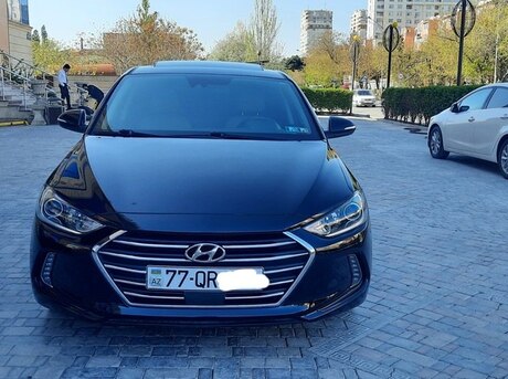 Hyundai Elantra 2016