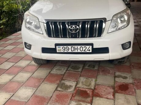 Toyota Land Cruiser Prado 2012
