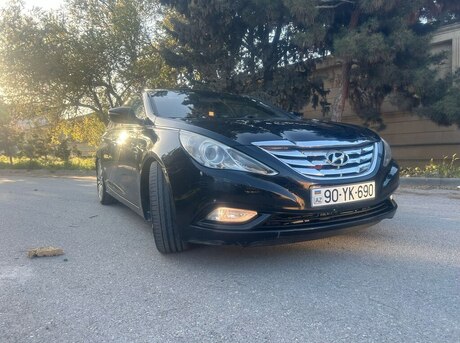 Hyundai Sonata 2011
