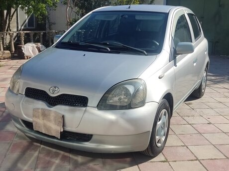 Toyota Vitz 2000