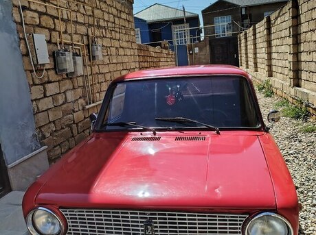 LADA (VAZ) 21011 1983