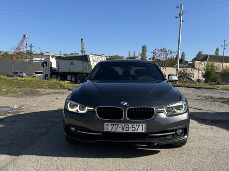 BMW 330 2018