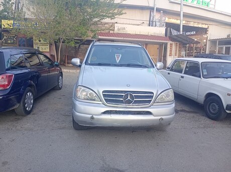 Mercedes ML 320 4MATIC 1998