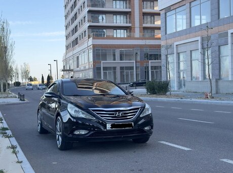 Hyundai Sonata 2011