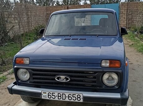 LADA (VAZ) Niva 2002